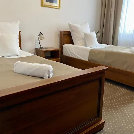 ホテル Constancja